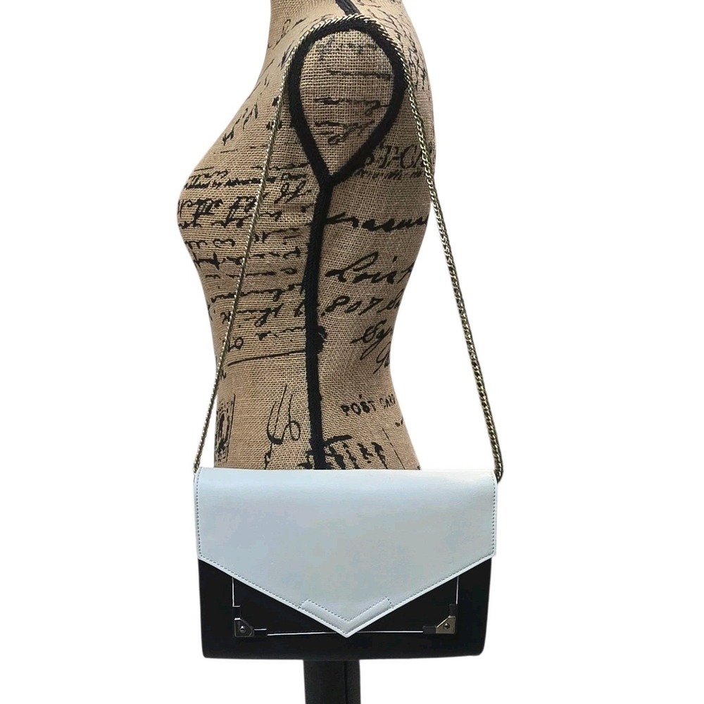 Danielle Nicole Black & Ivory Faux Leather Shoulder Bag To Clutch w Gold Chain